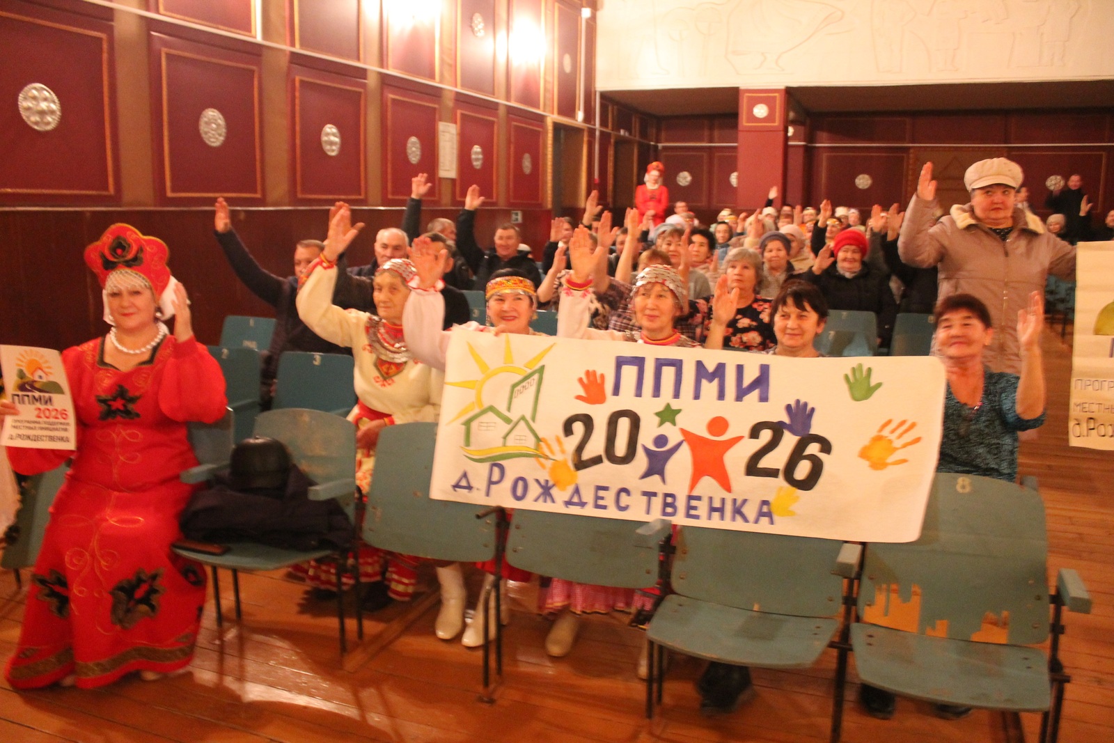 В деревне Рождественка нужно отремонтировать дороги