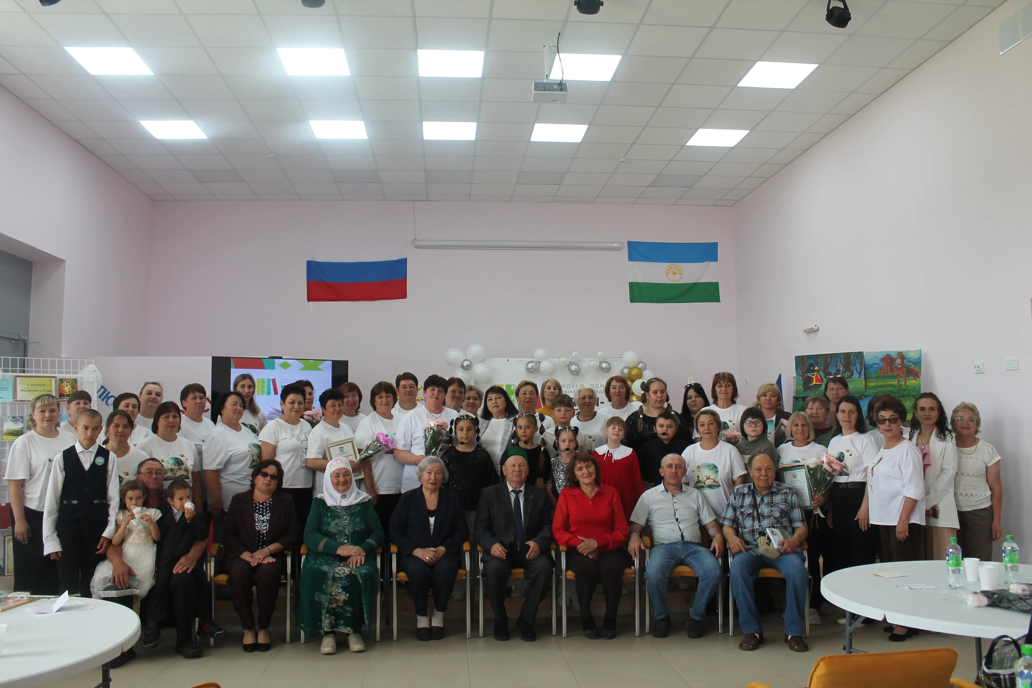 Всех объединила поэзия