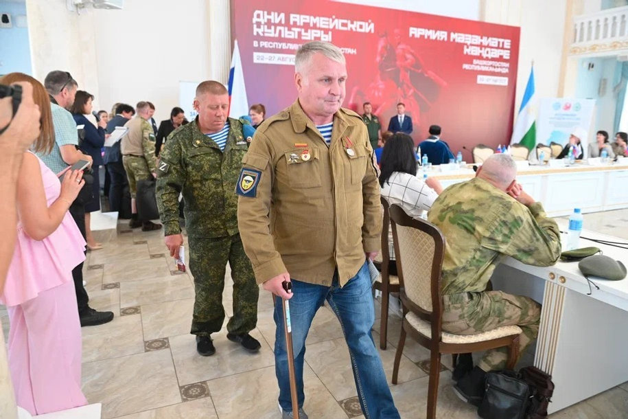 В Уфе участникам СВО вручили первую партию адаптивной одежды