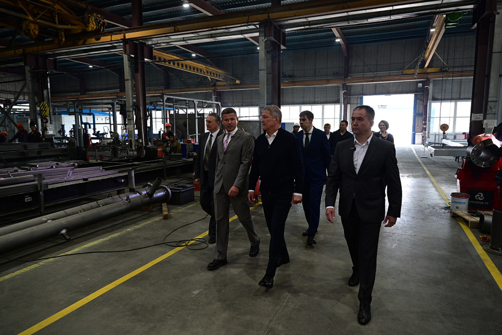 Радий Хабиров обсудил с руководством предприятия «АММА» планы развития