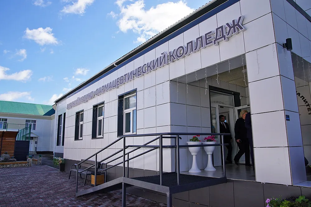 В Бирском медико-фармацевтическом колледже в 2026 году обновят учебный корпус