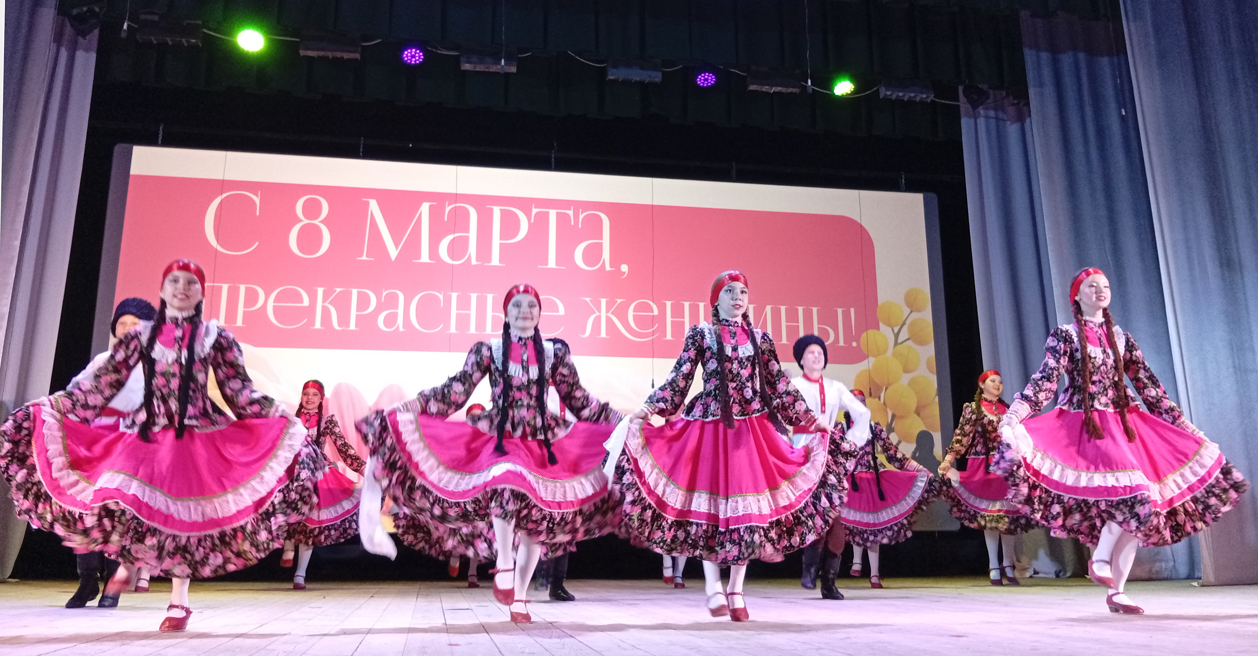 «Букет из самых нежных слов»