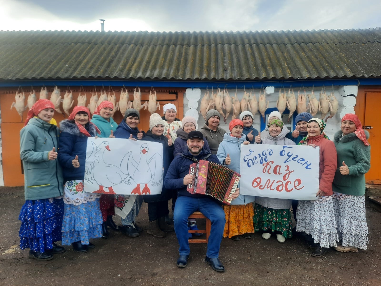 Красивому сельскому празднику жить!