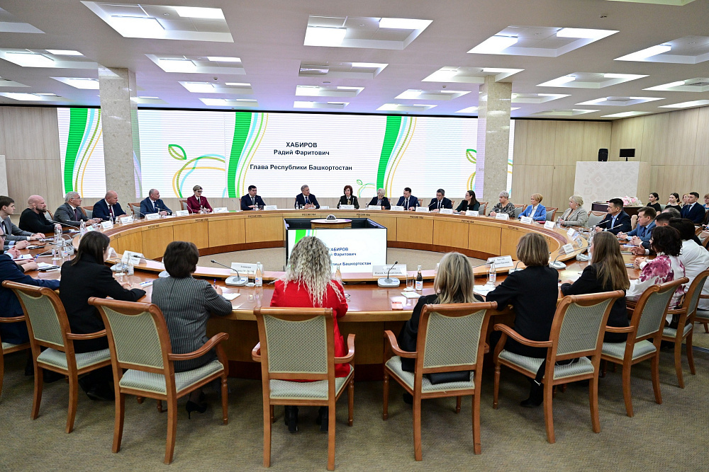 Социальное питание – важнейшая составляющая здоровья наших детей – Радий Хабиров