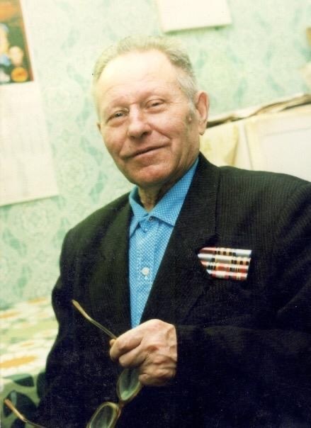 Служил в военной контрразведке