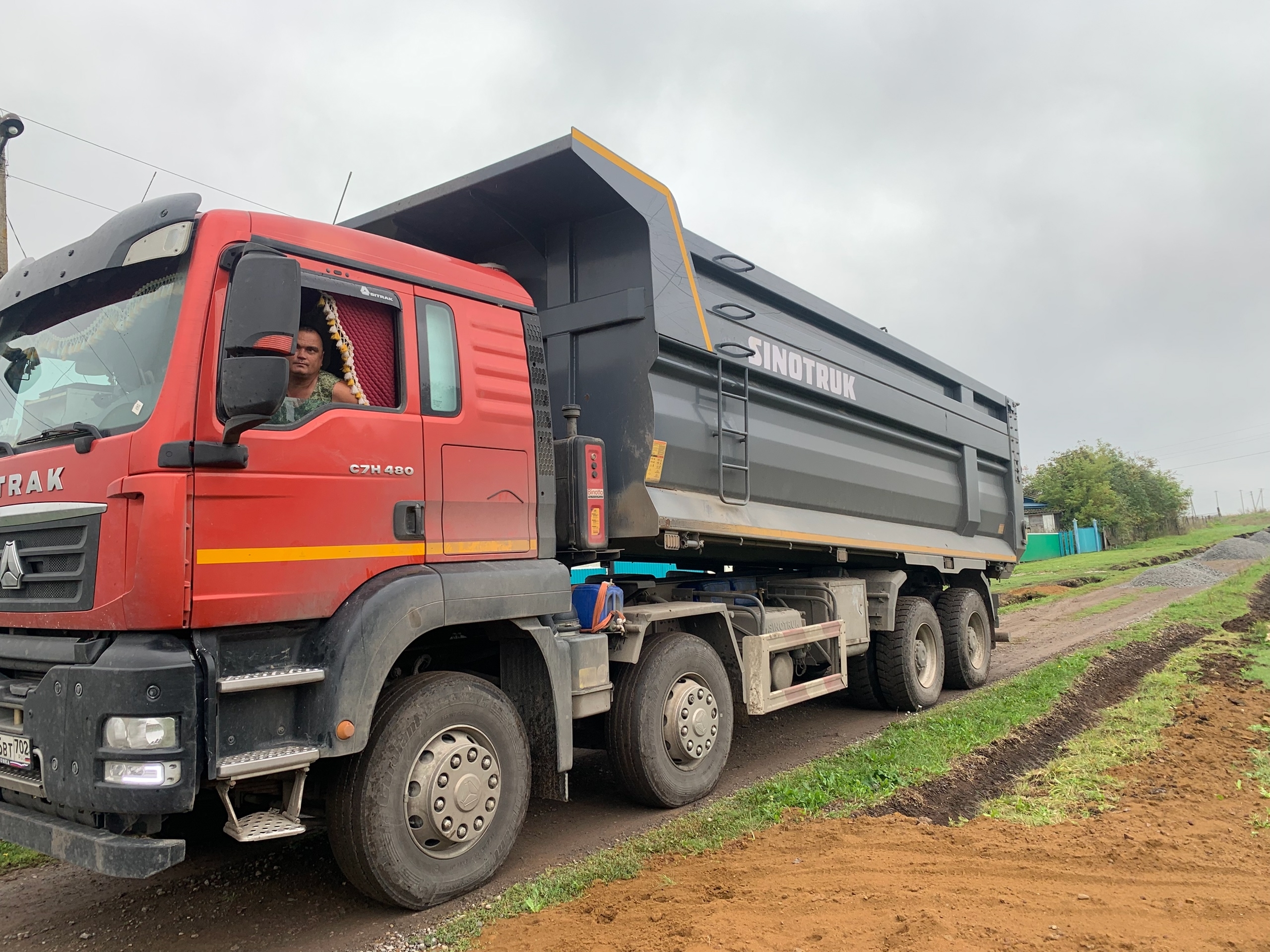 Провели текущий ремонт дороги