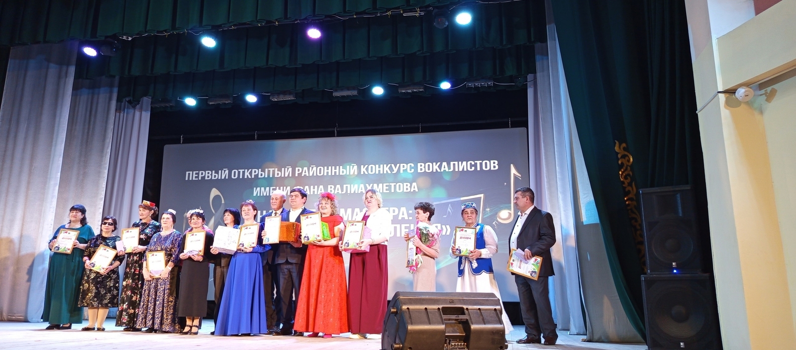 Чарующий мир песенного творчества