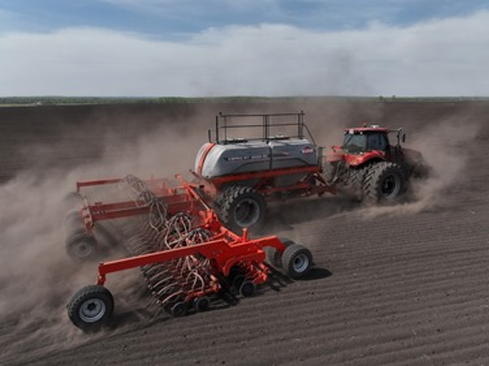 В обновление сельскохозяйственной техники с начала года вложено свыше 4 млрд руб