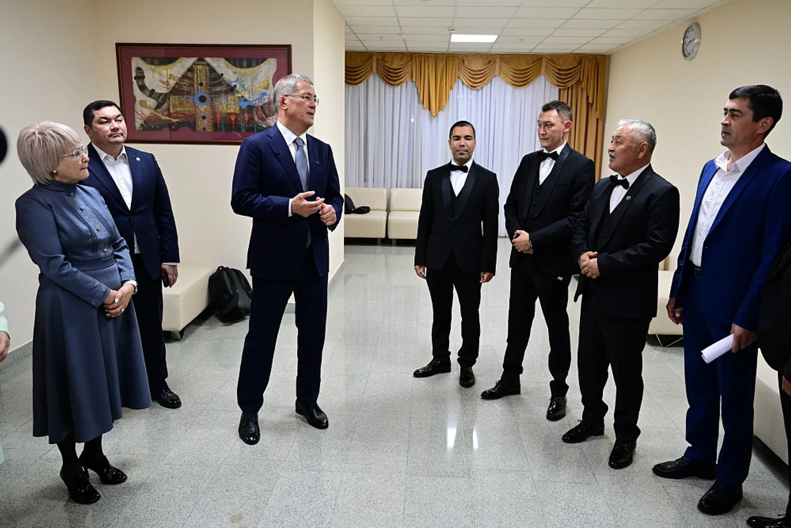 В День курая Радий Хабиров посетил концерт Государственного ансамбля кураистов