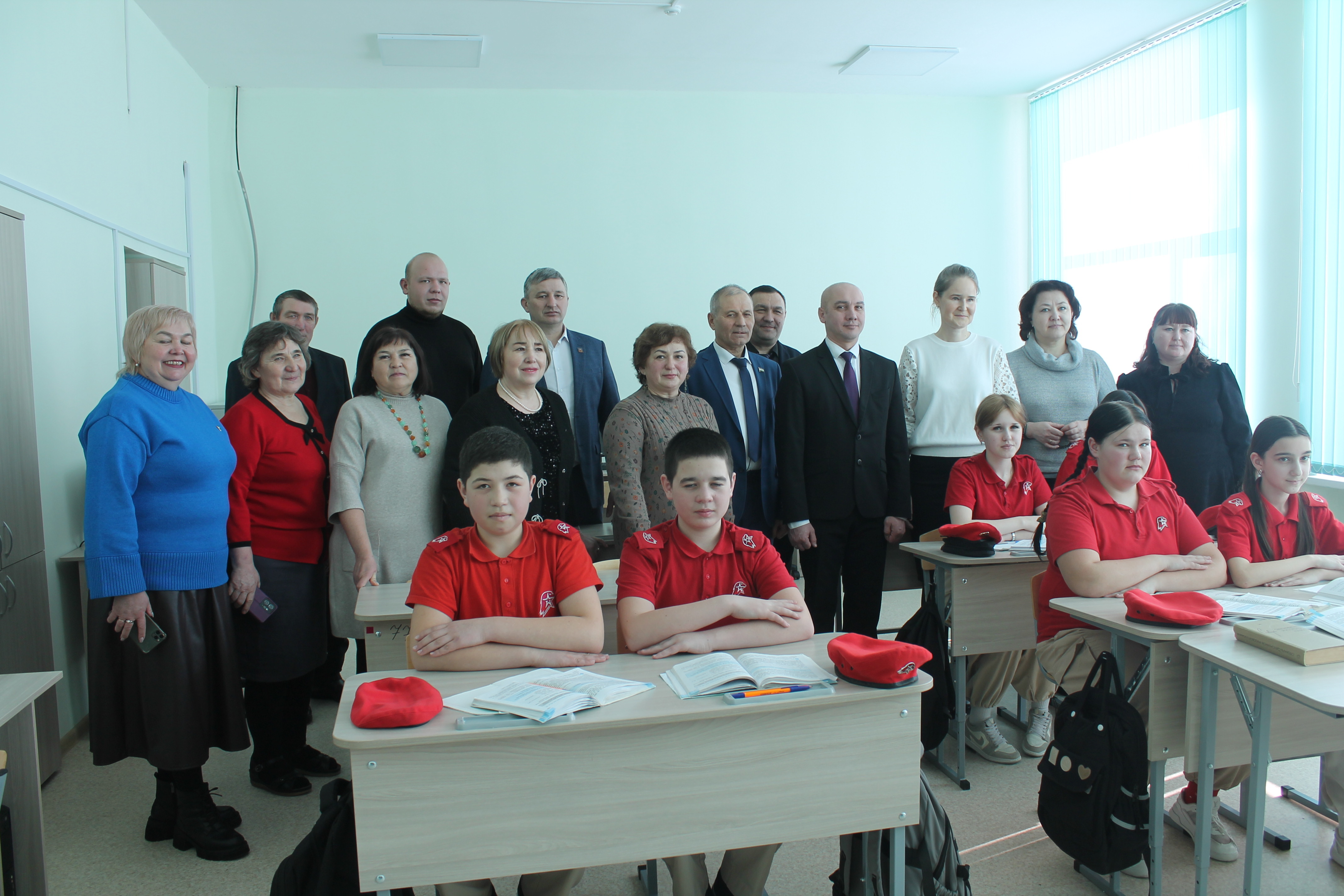 Играй, гармонь!