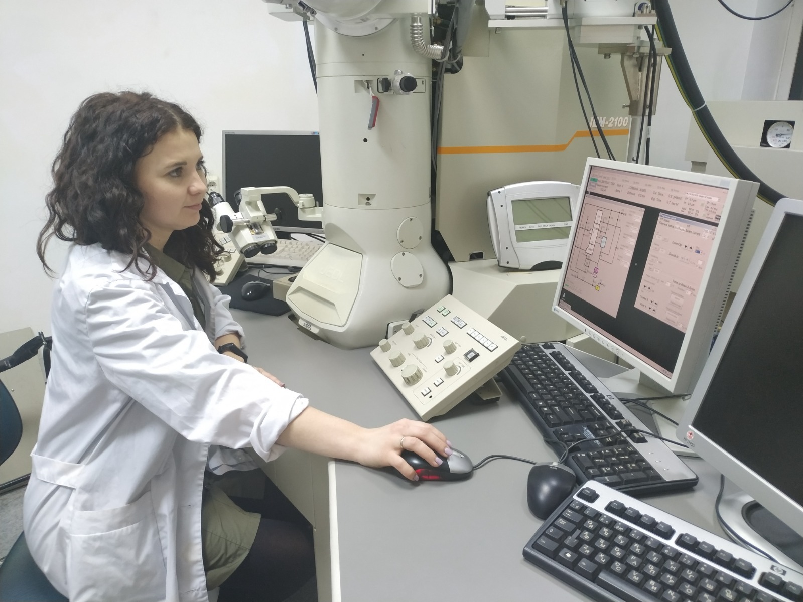 Молодой ученый Уфимского университета создает биорастворимые «имплантаты будущего»