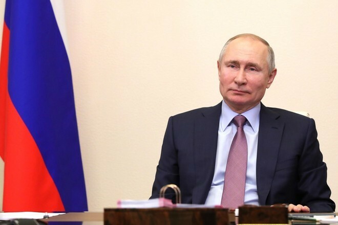 Президент Путин зарегистрировался для электронного голосования на выборах