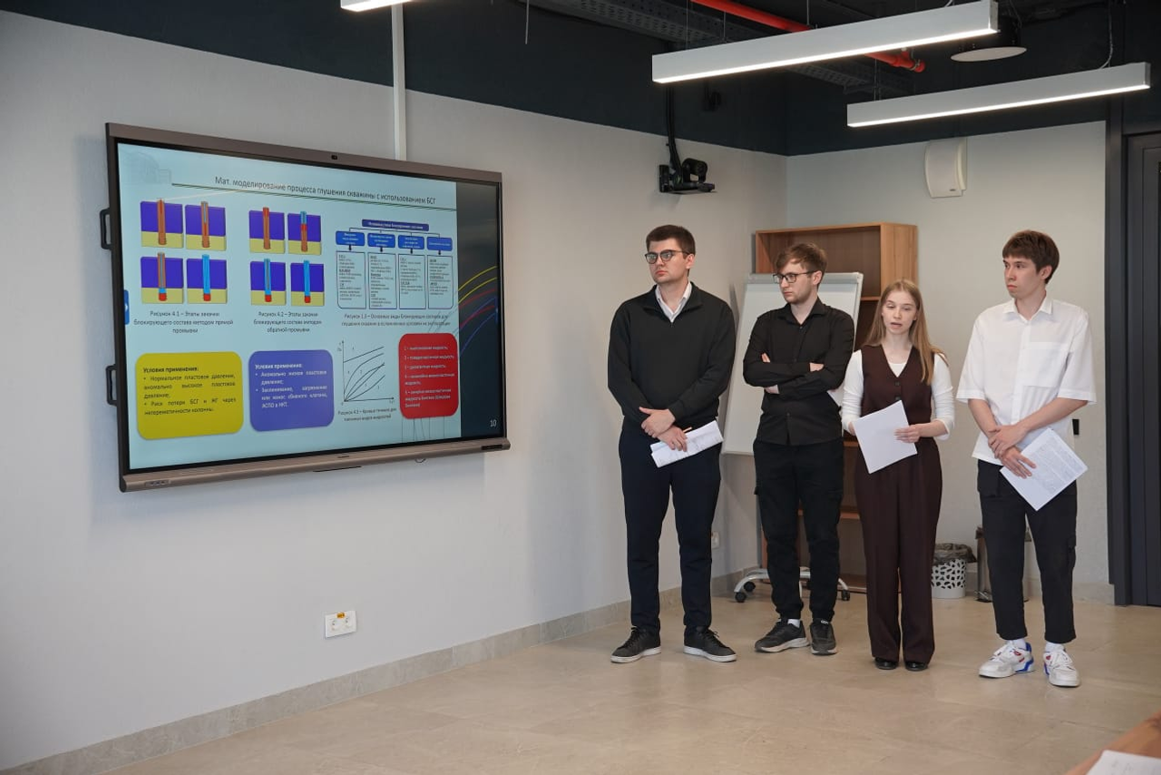 Первые магистры Евразийской политехнической школы защитились