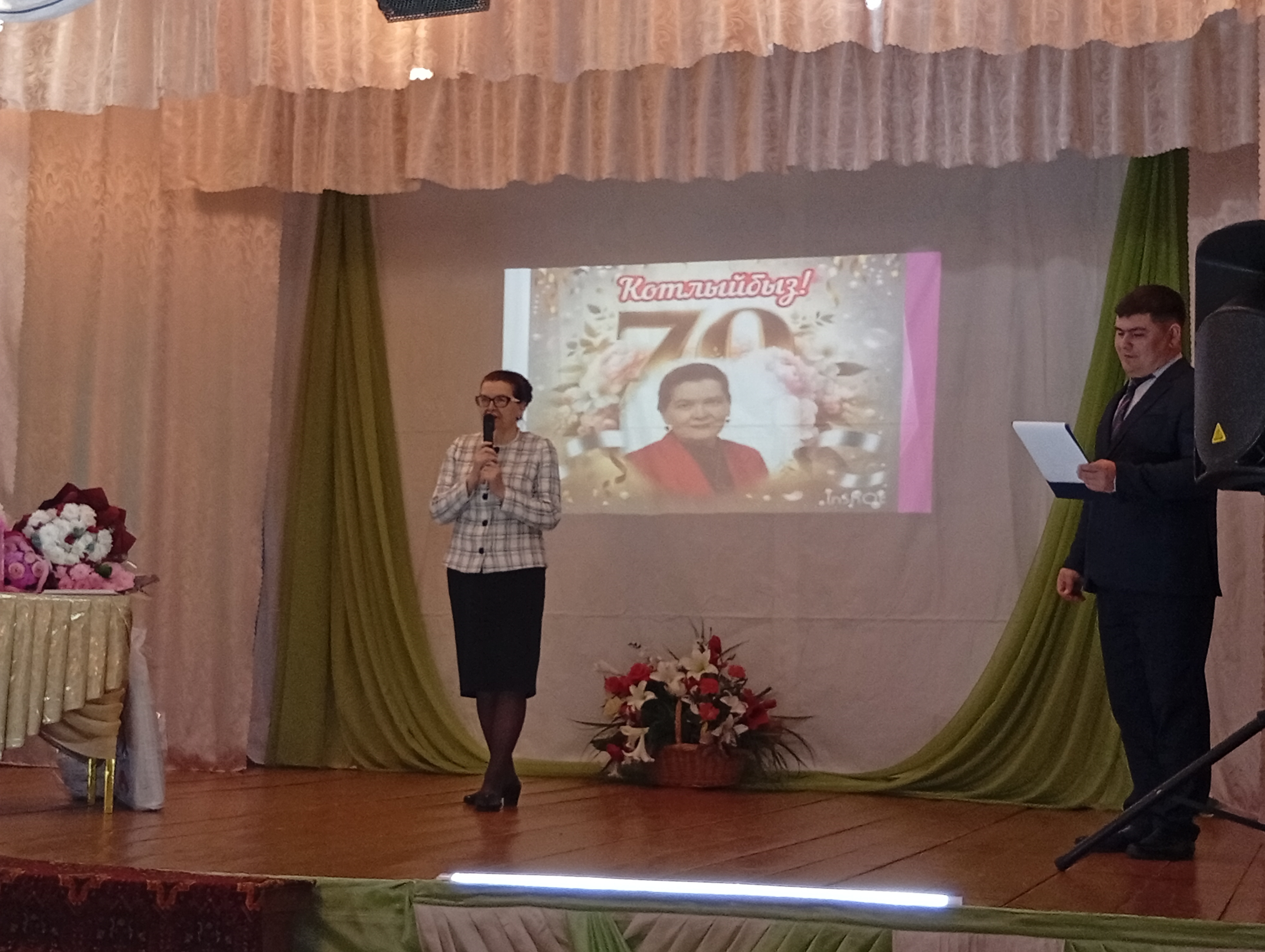 В ее душе всегда весна