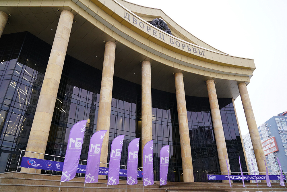 Радий Хабиров принял участие в Республиканском студенческом фестивале #ДОМА