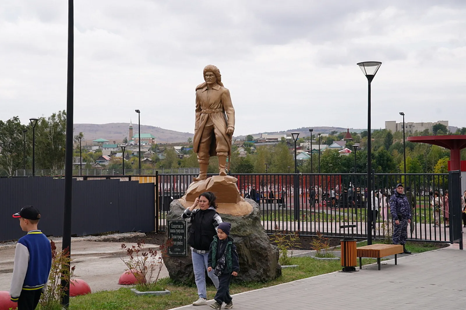 Реконструкцию парка Салавата Юлаева в Баймаке планируют завершить осенью 2025 г.