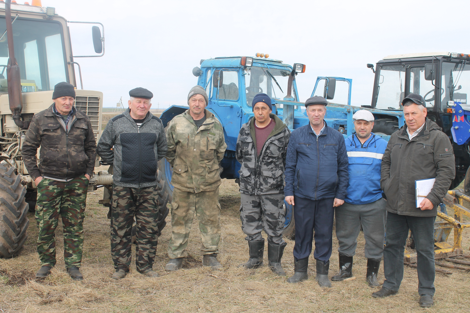 Трактор – надежный помощник сельчанину