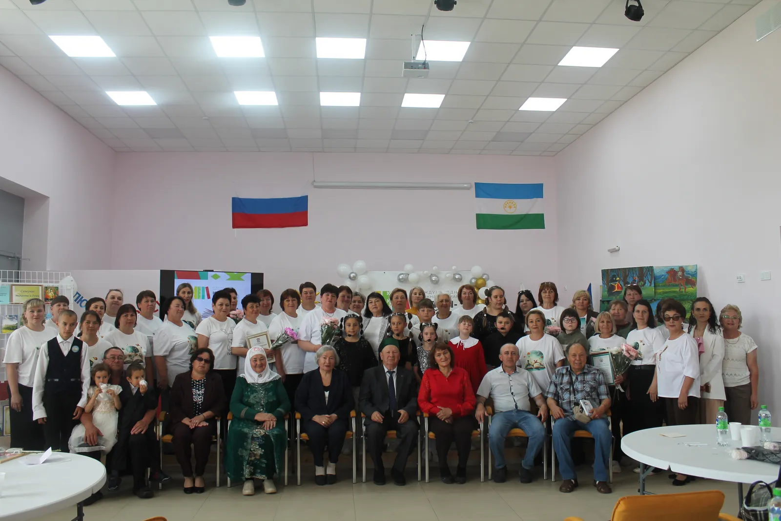 Всех объединила поэзия