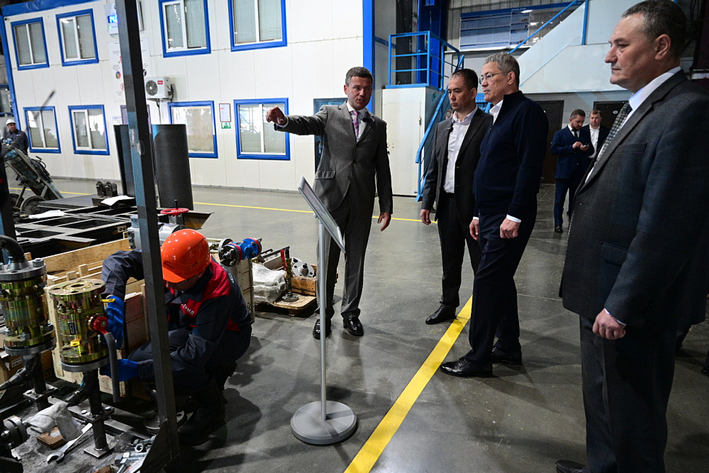 Радий Хабиров обсудил с руководством предприятия «АММА» планы развития