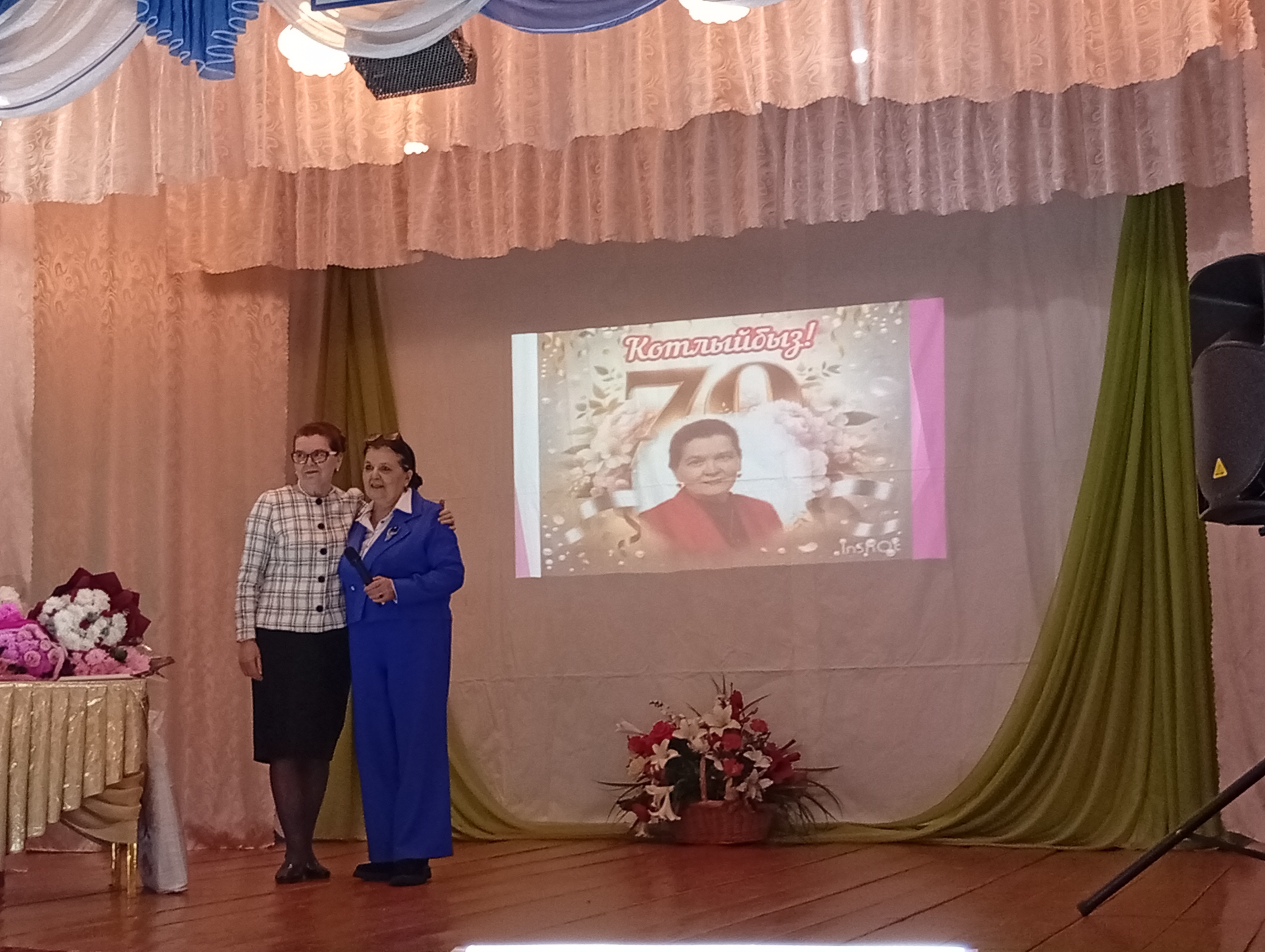 В ее душе всегда весна