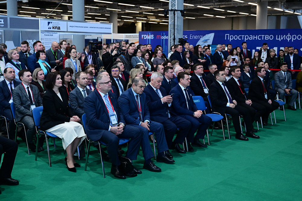 В Учалах запустили новый цех по производству кровельных гранул