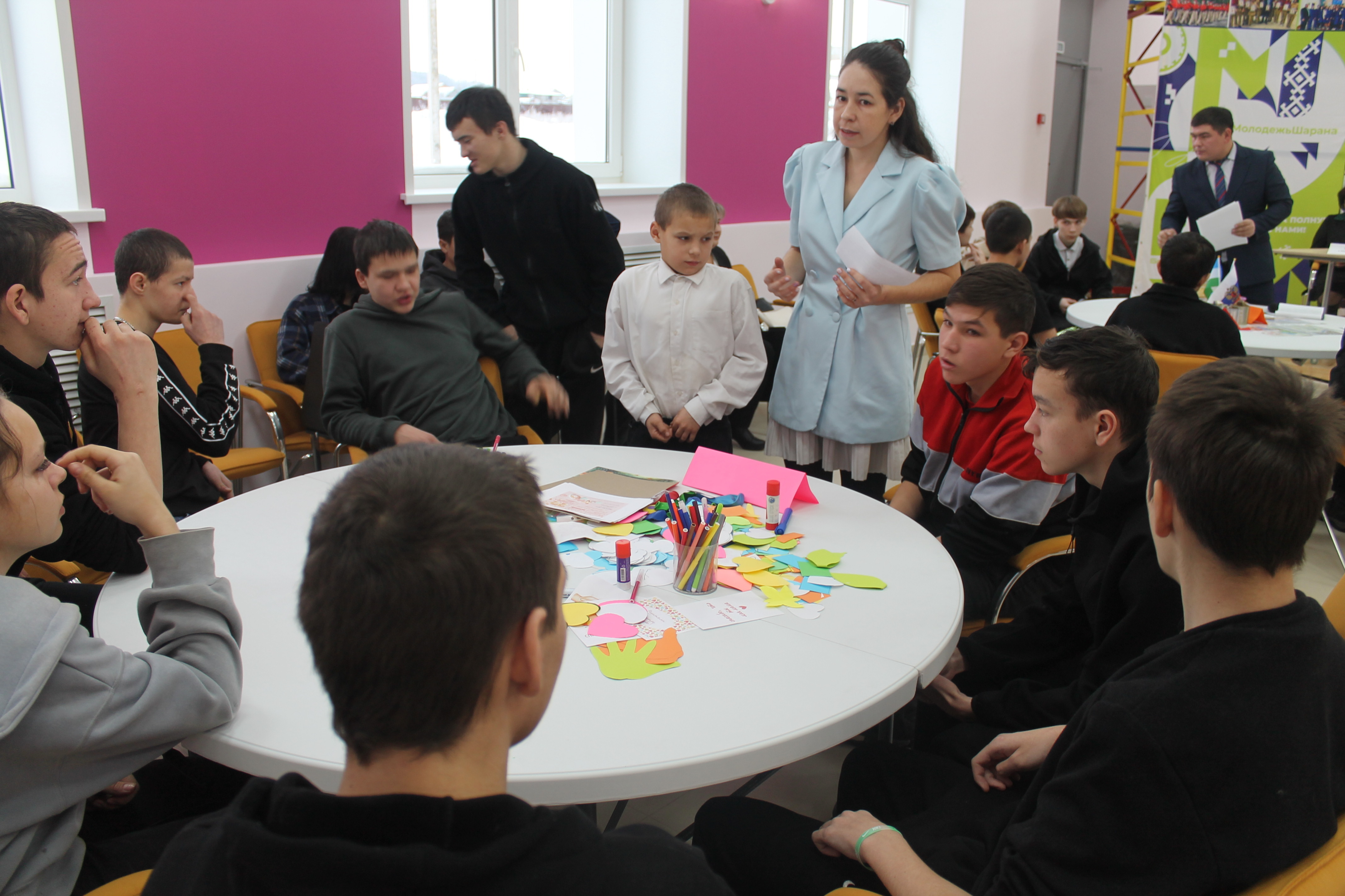 Быть достойными гражданами России