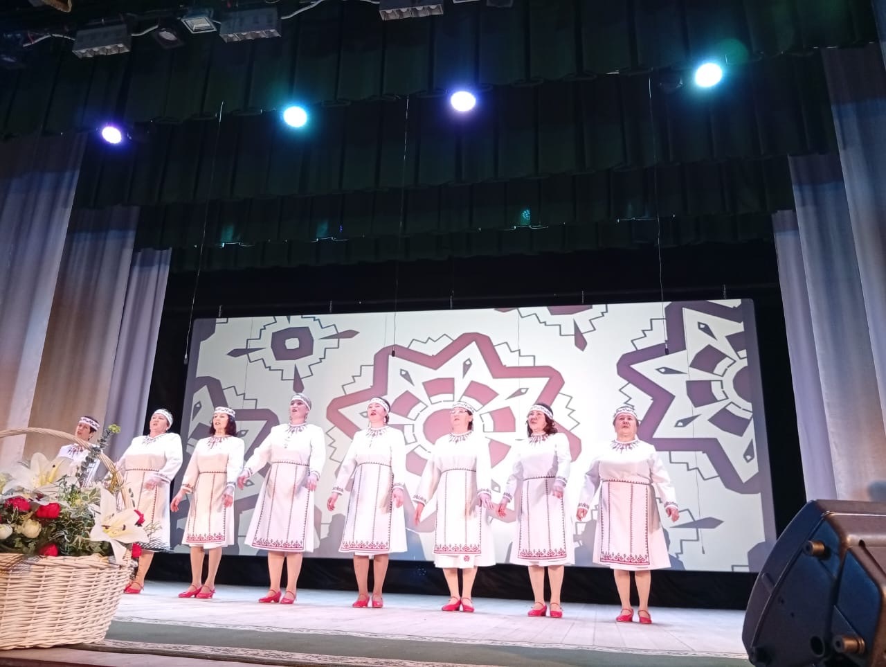 «Ош пеледыш» - 35 лет